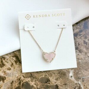 ❤️Kendra Scott Ari Heart Gold Rose Quartz Necklace